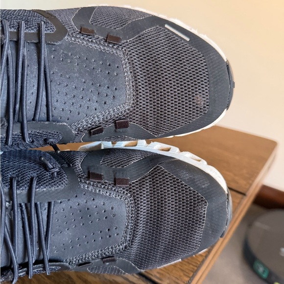 On Cloud 5 Black Women's Running Shoes Size 9.5 - Picture 10 of 14